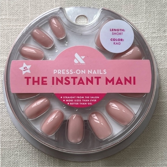 Olive and June INSTANT MANI press on nails - Picture 2 of 3